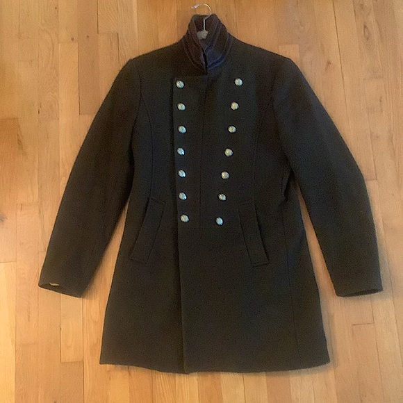 Handsome Military Green Peacoat in Size M - Picture 1 of 8